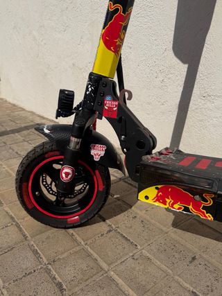 Patinete Eléctrico Red Bull KTM