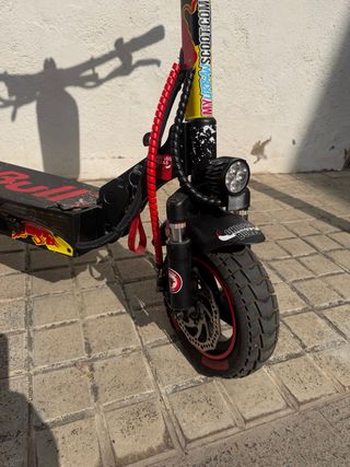 Patinete Eléctrico Red Bull KTM