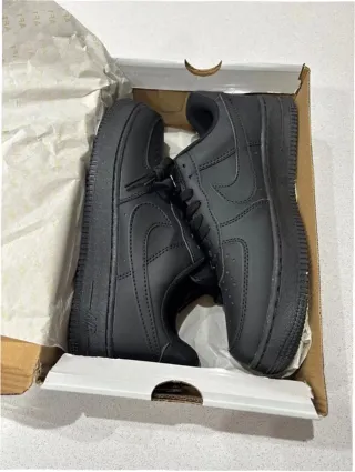 Nike Air Force 1 Low '07 Talla 41 Negro