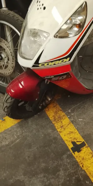 Daelim Cordi Roja Scooter