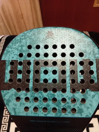 Pala de pádel Turquoise Shadow Full Carbon.