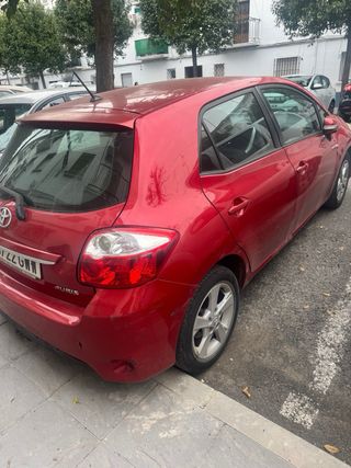Toyota Auris 2010