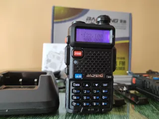 2 EMISORAS LARGO ALCANCE 5W UHF VHF+ AÉREA NUEVOS!