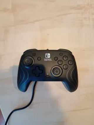 Mando Pro Controller Nintendo Switch con Cable PDP
