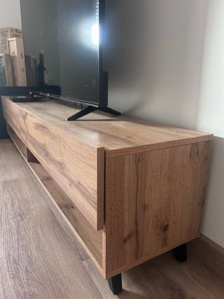 Mueble TV madera salón colgante
