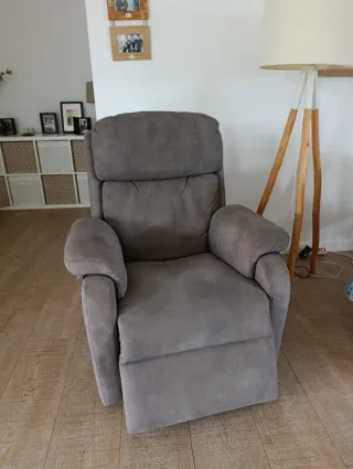 Sillón reclinable eléctrico gris URGE