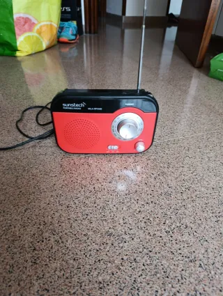 Radio Portátil Suntech VELA-RP560