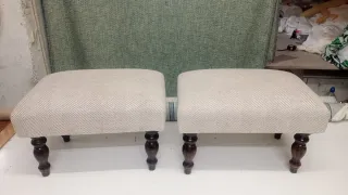 Pareja de escabeles restaurados