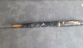 Pluma estilográfica Conway Stewart Churchill LE