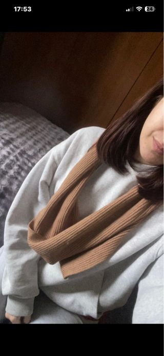 Bufanda marrón de punto