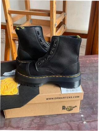 Botas Dr. Martens Talla 40 Mujer