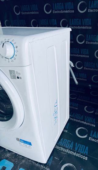 187.Lavadora Candy 10 kilos Inverter Clase A 1400