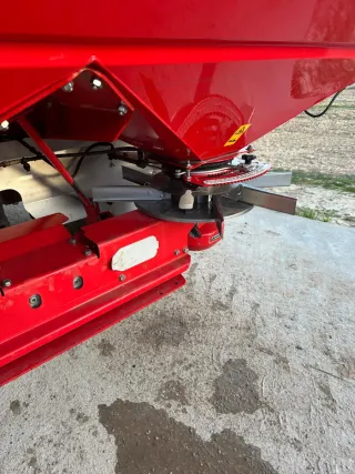 Abonadora Kverneland Exacta-HL