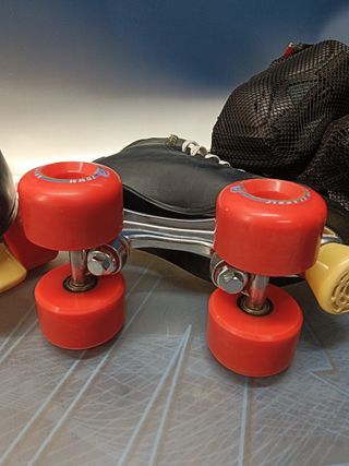 Patines 4 ruedas Jack London modelo artistico, talla 40 ( tambien 39) + protecciones y bolsa