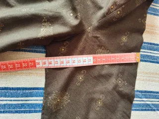 Camisa verde  estampadaen Dorado