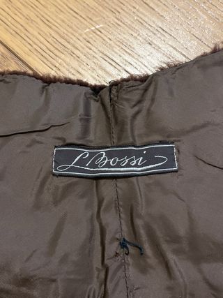 Collo in pelo marrone