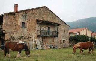 Casa en venta en Corrales de Buelna (Los)