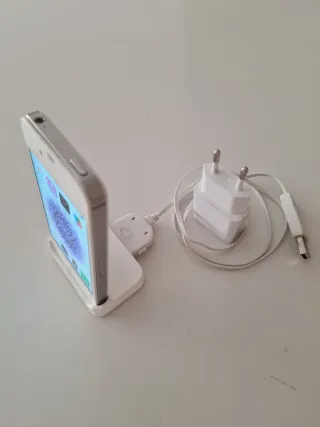 Riduzione di prezzo⬇️ Base di ricarica per iPhone 4/4S