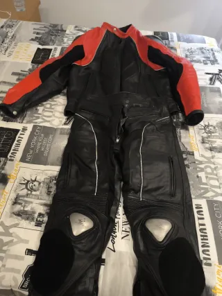Traje de moto cuero Goyamoto negro/rojo