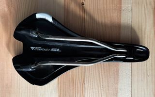 Sillín Giant Ergonómico Negro/Blanco