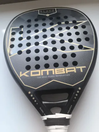 Pala Kombat Ultimate Edition Negra