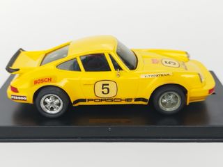 Scalextric Porsche Carrera RS Amarillo