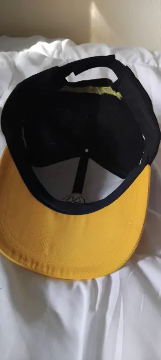 Gorra ROSSIGNOL negra y amarilla