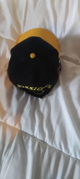 Gorra ROSSIGNOL negra y amarilla