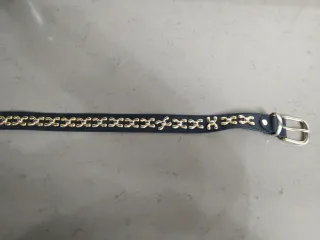 Cintura donna nera con dettagli oro