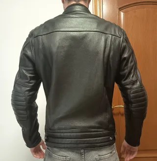 Chaqueta de cuero John Doe Negra