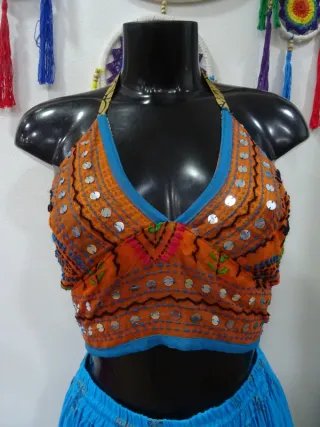 Top reversible artesanal bordado con lentejuelas