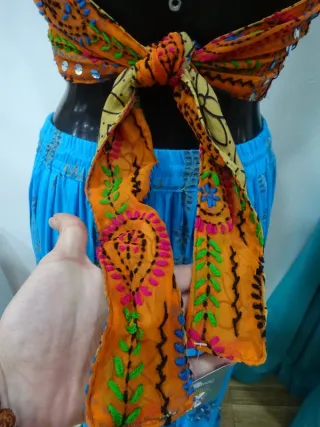 Top reversible artesanal bordado con lentejuelas