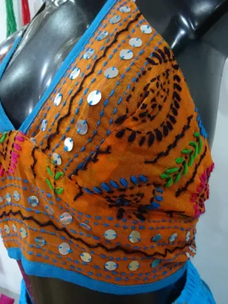 Top reversible artesanal bordado con lentejuelas