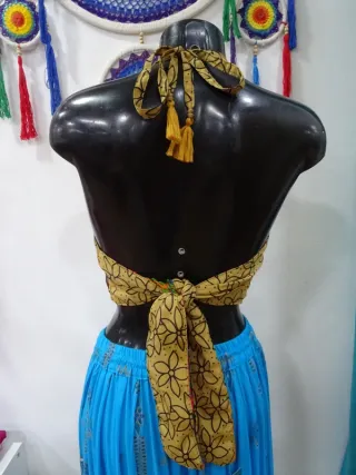 Top reversible artesanal bordado con lentejuelas