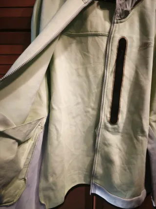 Chaqueta Nike Verde y Gris