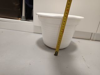 8 Macetas de plástico blancas