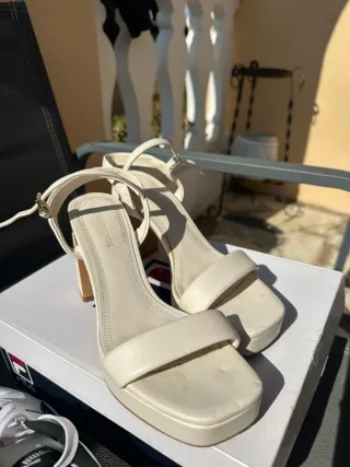 Sandalias Stradivarius Talla 37 Beige