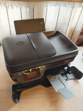 Stampante e scanner HP OfficeJet 3833