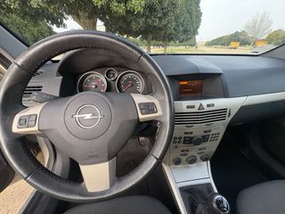 Opel Astra 2007