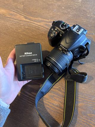 Nikon D3400 - Como Nova
