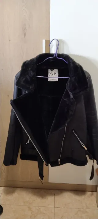 Chaqueta Zara Negra Piel Sintética Nueva