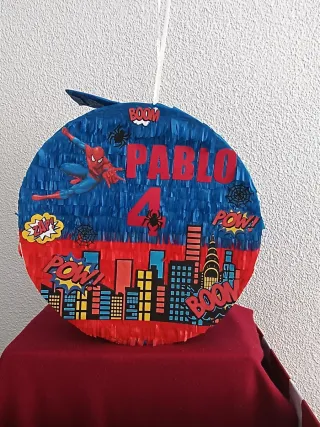 Piñata Spiderman Personalizada (33 cm)