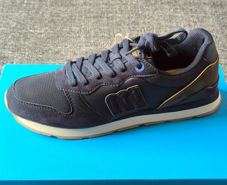 Zapatillas hombre Mustang talla 42 (A ESTRENAR)