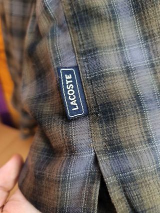 Camisa Lacoste Color Marron y Gris Talla M.