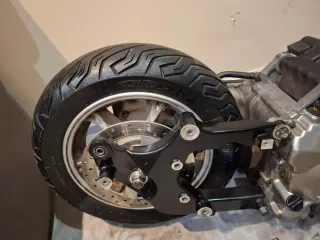 Motor Suzuki Burgman 200