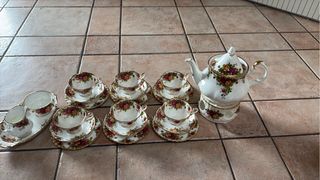 Royal Albert Set Tazze e Teiera Porcellana
