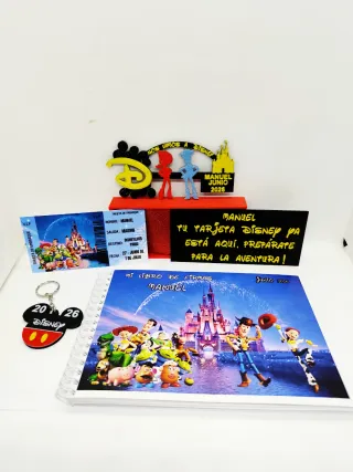 Lote Disney: cajita con llave Disney Libro Firmas