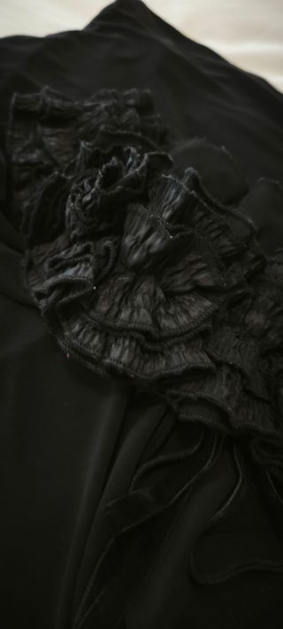 Top Adolfo Domínguez Negro Volantes.