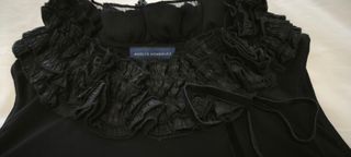 Top Adolfo Domínguez Negro Volantes.