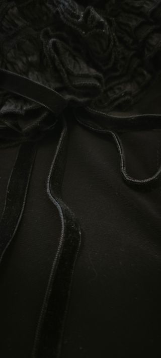 Top Adolfo Domínguez Negro Volantes.